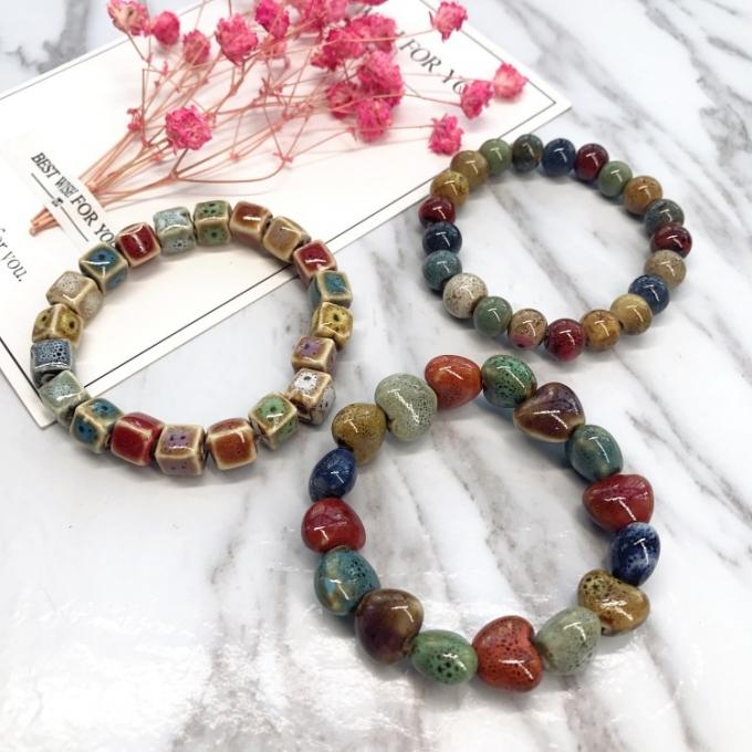 Vente de c&oelig;ur de style ethnique &agrave; haute temp&eacute;rature Gla&ccedil;age de fleurs Gla&ccedil;age en c&eacute;ramique color&eacute; Bracelet c&eacute;ramique r&eacute;tro Bracelet peint multi-styles