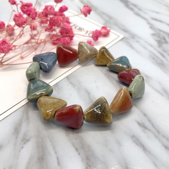 Vente de c&oelig;ur de style ethnique &agrave; haute temp&eacute;rature Gla&ccedil;age de fleurs Gla&ccedil;age en c&eacute;ramique color&eacute; Bracelet c&eacute;ramique r&eacute;tro Bracelet peint multi-styles