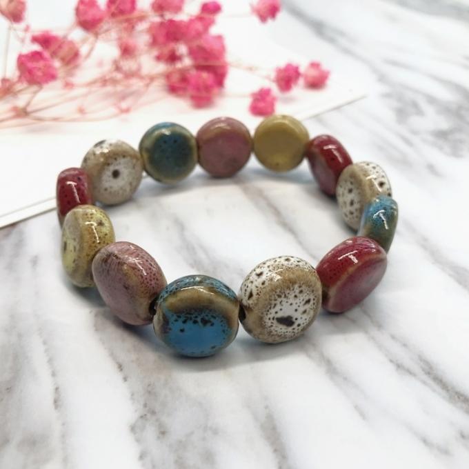 Vente de c&oelig;ur de style ethnique &agrave; haute temp&eacute;rature Gla&ccedil;age de fleurs Gla&ccedil;age en c&eacute;ramique color&eacute; Bracelet c&eacute;ramique r&eacute;tro Bracelet peint multi-styles